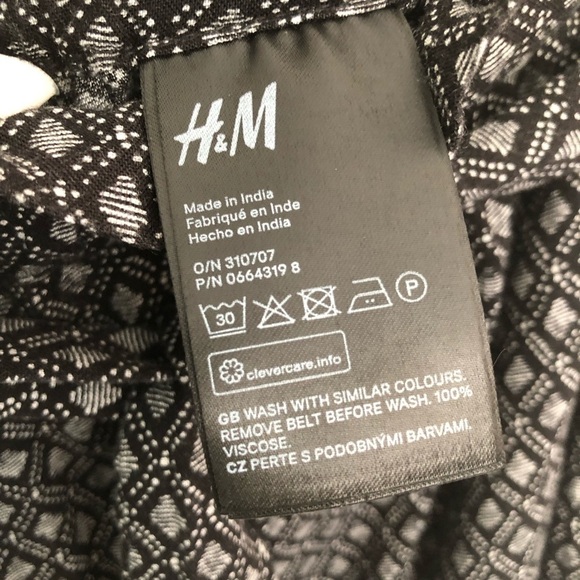 H&M High Waisted Paperbag Pants - Picture 8 of 12
